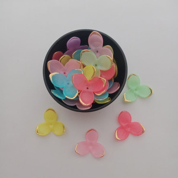 Flower Beads - Golden Edge - 3 Petal